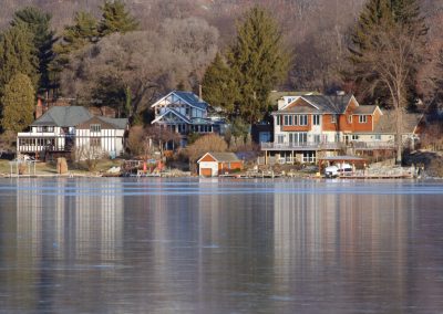 Réparation de toiture en bardeaux asphalte sur chalet à St-Donat - Réparation Toiture Laval